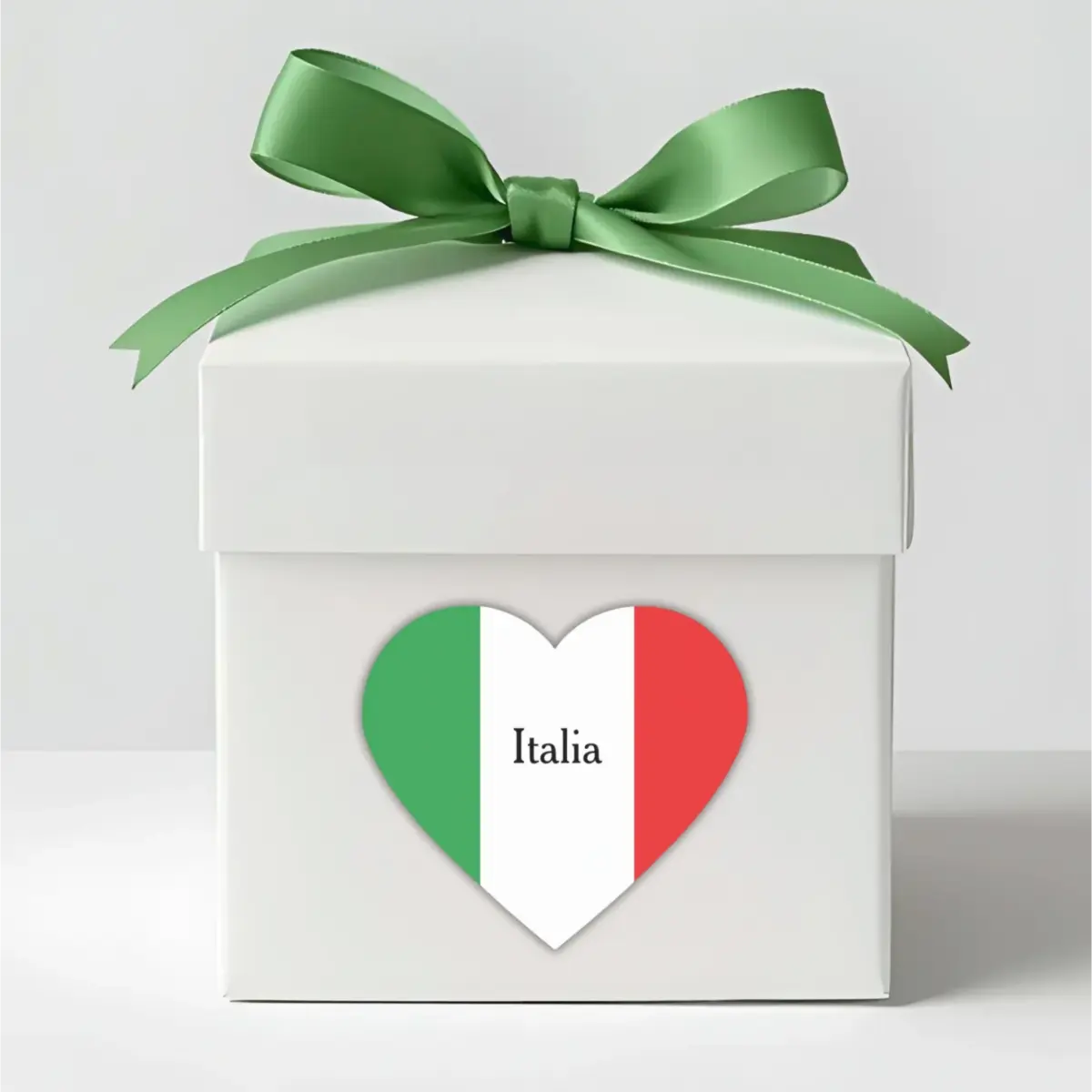 Flag of Italy sticker, Italian heritage seal decal. Party favor sticker, envelope closure, gift tag seal, laptop decal, water bottle sticker, car window sticker, planner decal, wedding favor seal, gift for Italian family, Italy pride sticker.