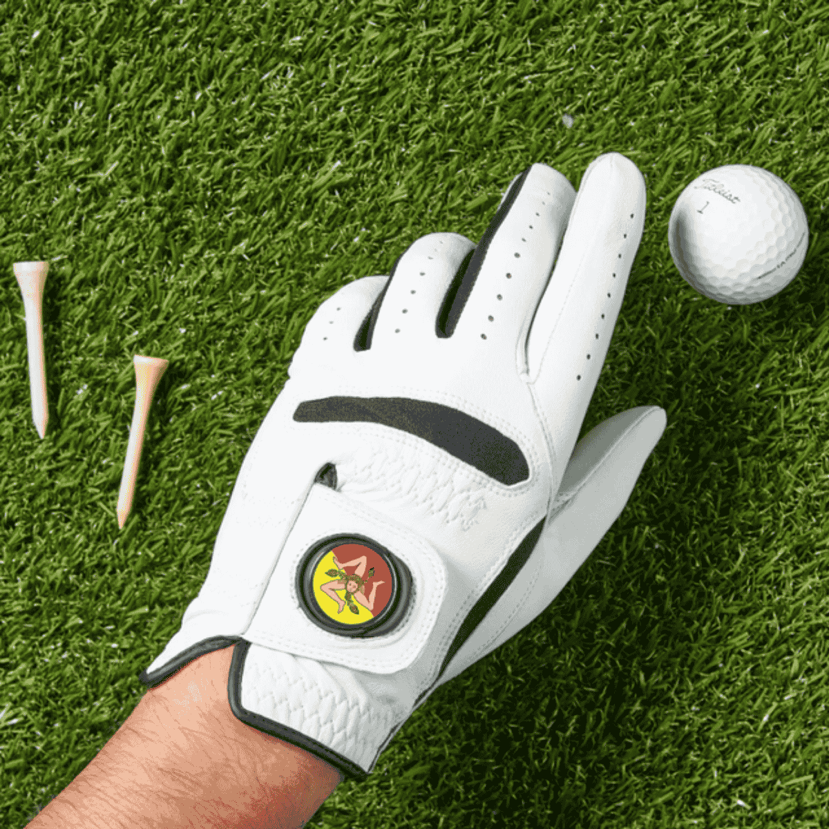 Sicilian Flag Golf Glove | Trinacria Design for Golfers