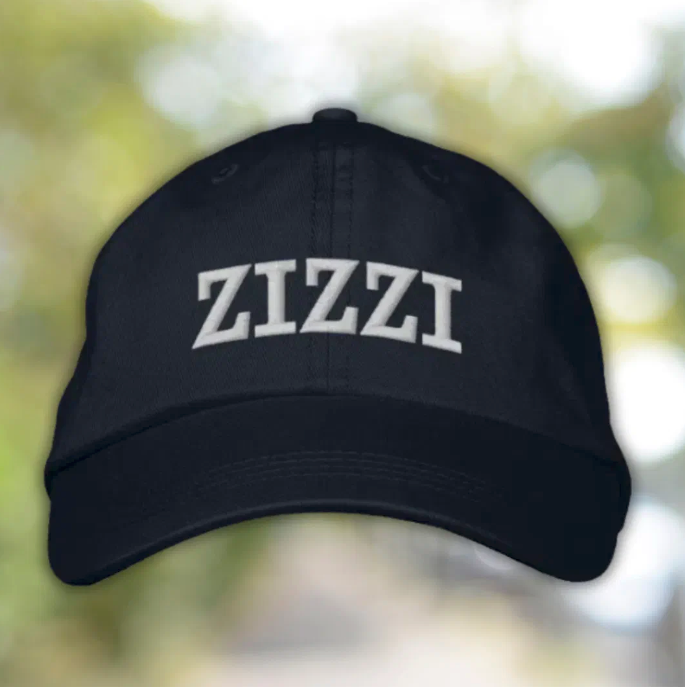 Embroidered cap with 'Zizzi' affectionate Italian term for aunt or uncle. Italian Sicilian heritage accessory, gift for aunt, gift for uncle, custom headwear, family gift, birthday gift, Christmas gift, and personalized cap for Italian family pride. 